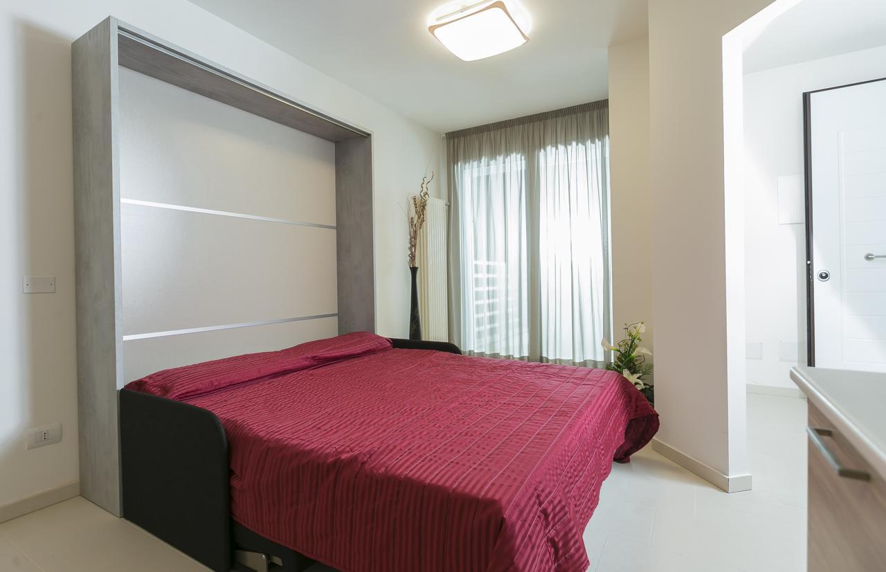 Residenza Riva Azzurra Aparthotel Rimini Ngoại thất bức ảnh