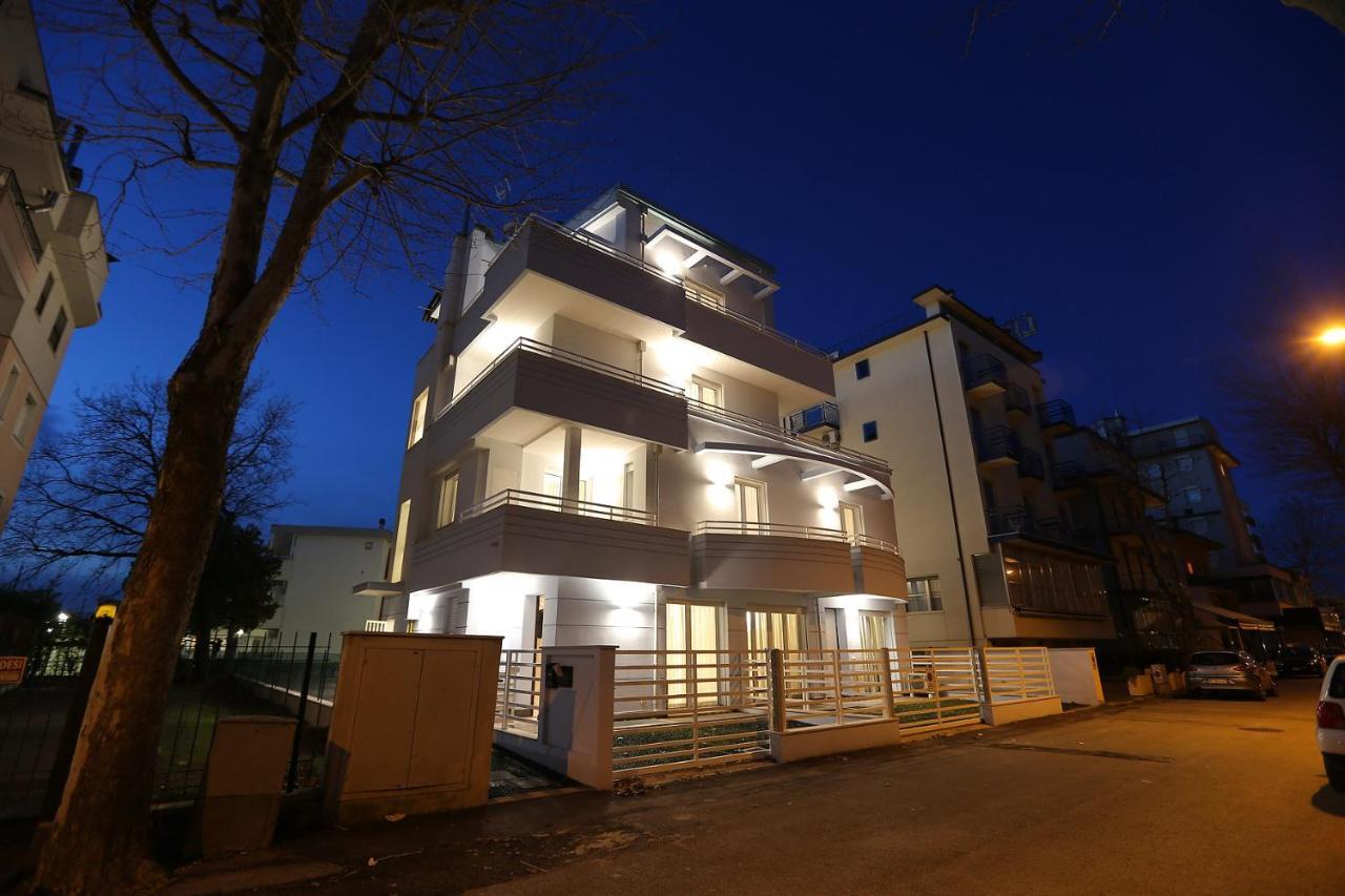 Residenza Riva Azzurra Aparthotel Rimini Phòng bức ảnh